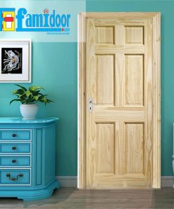 Cửa gỗ tự nhiên 01C tại Showroom Famidoor mang vẻ đẹp của tự nhiên, khi lắp đặt cửa gỗ cũng sẽ hiển thị các biểu tượng của vân gỗ nhìn đẹp và có sự lôi cuốn.
