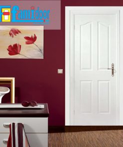 Cửa gỗ HDF MDF.4A-C1 ở Showroom Famidoor có tính ổn định và mật độ gỗ mịn.