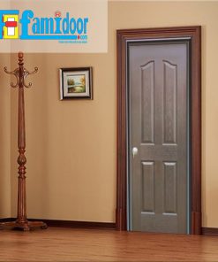Cửa gỗ HDF MDF.4A-C14 ở Showroom Famidoor có tính ổn định và mật độ gỗ mịn.