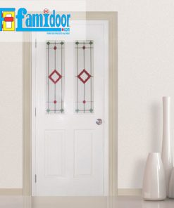 Cửa gỗ HDF MDF.4G2-C1 ở Showroom Famidoor có tính ổn định và mật độ gỗ mịn.