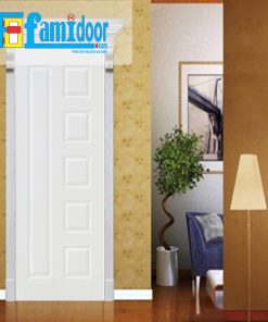 Cửa gỗ HDF MDF.6B-C1 ở Showroom Famidoor có tính ổn định và mật độ gỗ mịn.