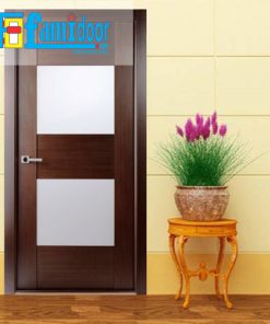 Cửa gỗ cao cấp fmd M-G2 ở Showroom Famidoor có giá hợp lý, chỉ bằng một nửa giá so với gỗ tự nhiên thật nguyên tấm.