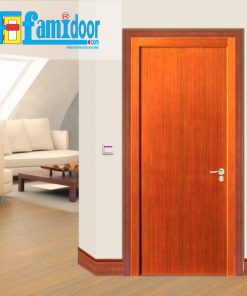 Cửa gỗ cao cấp fmd M-P1 oak ở Showroom Famidoor có giá hợp lý, chỉ bằng một nửa giá so với gỗ tự nhiên thật nguyên tấm.