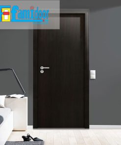 Cửa gỗ MDF MELAMINE M1 tại Showroom Famidoor có tính năng ưu việt là dễ định hình hoa văn cho mọi sản phẩm phức tạp.