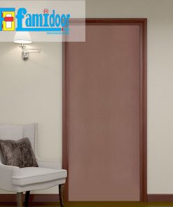 Cửa gỗ HDF MDF.P1-C13 ở Showroom Famidoor có tính ổn định và mật độ gỗ mịn.
