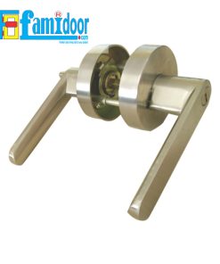 Khóa cửa tay gạt V688 VIKINI tại Showroom Famidoor rất được ưa chuộng hiện nay do tính tiện lợi khi mở đóng cửa, rất thích hợp dùng cho cửa phòng khách, cửa phòng ngủ, cửa nhà vệ sinh…