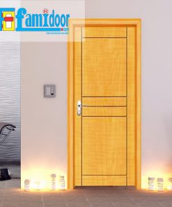 Cửa gỗ cao cấp PVC 1009 ở Showroom Famidoor được phủ một lớp nhựa PVC cao cấp vân gỗ trên bề mặt.