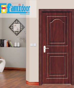 Cửa gỗ cao cấp PVC 1028ở Showroom Famidoor được phủ một lớp nhựa PVC cao cấp vân gỗ trên bề mặt.